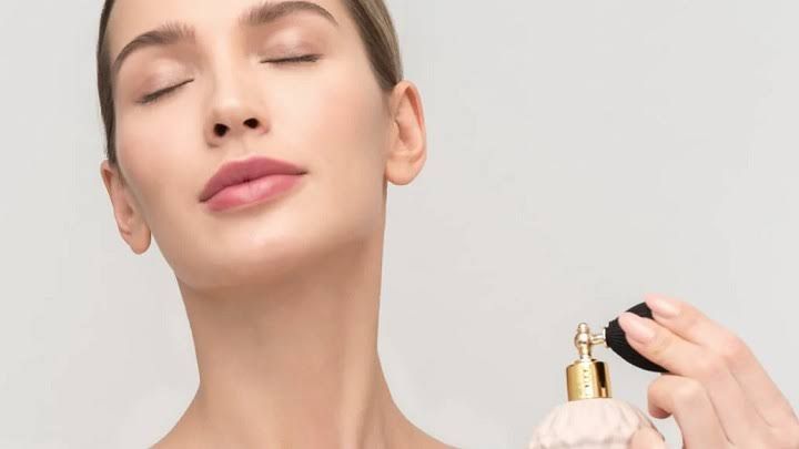 عطر زنانه